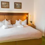 Flat 3* ゼーフェルト・イン・チロル
