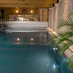 Flat Hotel