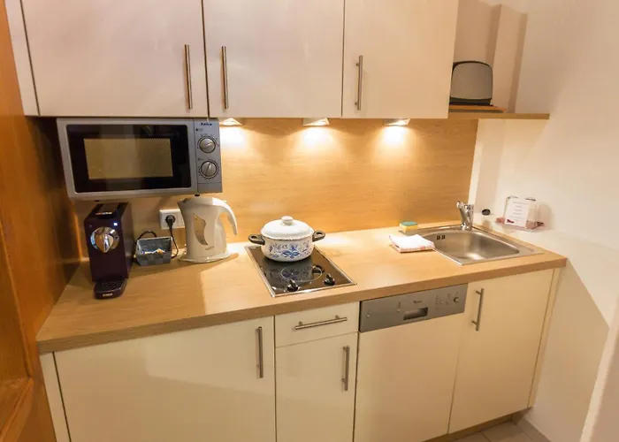 Flat 3*