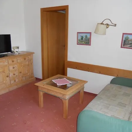 Flat Seefeld in Tirol